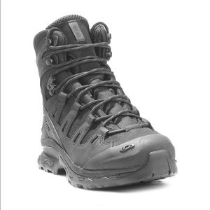 Quest 4D Forces. Boots